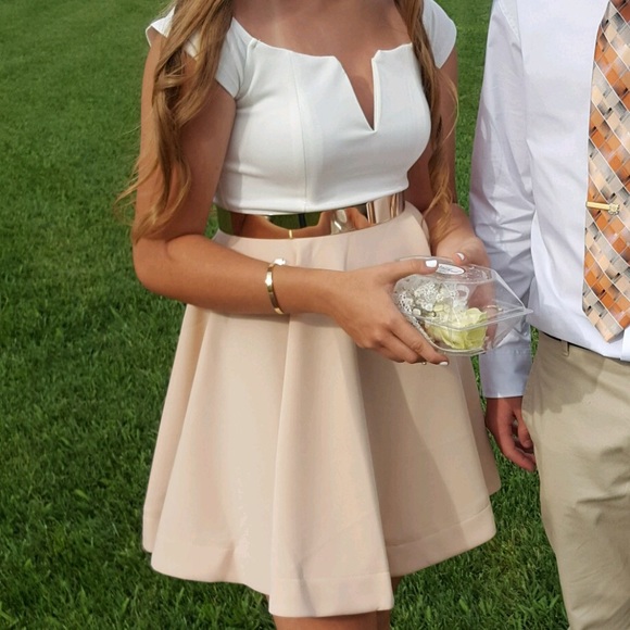 White/Pink dress with gold belt - Picture 3 of 3